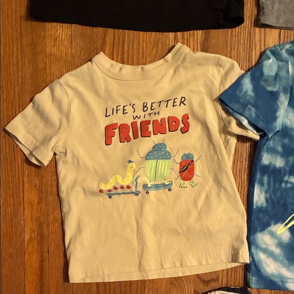 Assorted Kids T-Shirt Collection - Black, Gray, Red, Cream, Blue - Picture 11 of 14